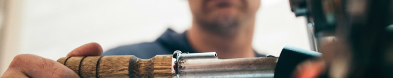 站点前沿门户首屏展示现代体育场馆与数字界面融合的科技感画面